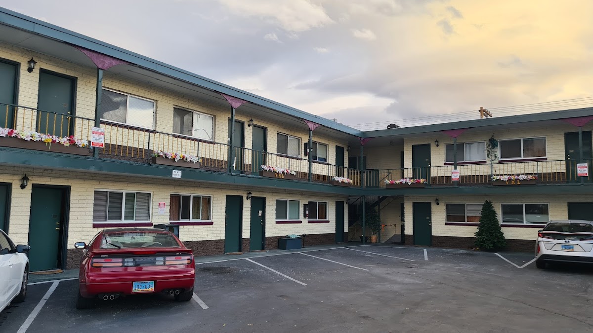 Virginian Motor Lodge